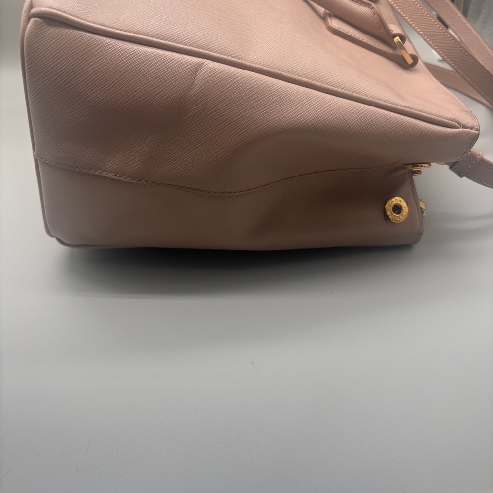 Prada Saffiano Satchel in Dusty Blush - Picture 4 of 12